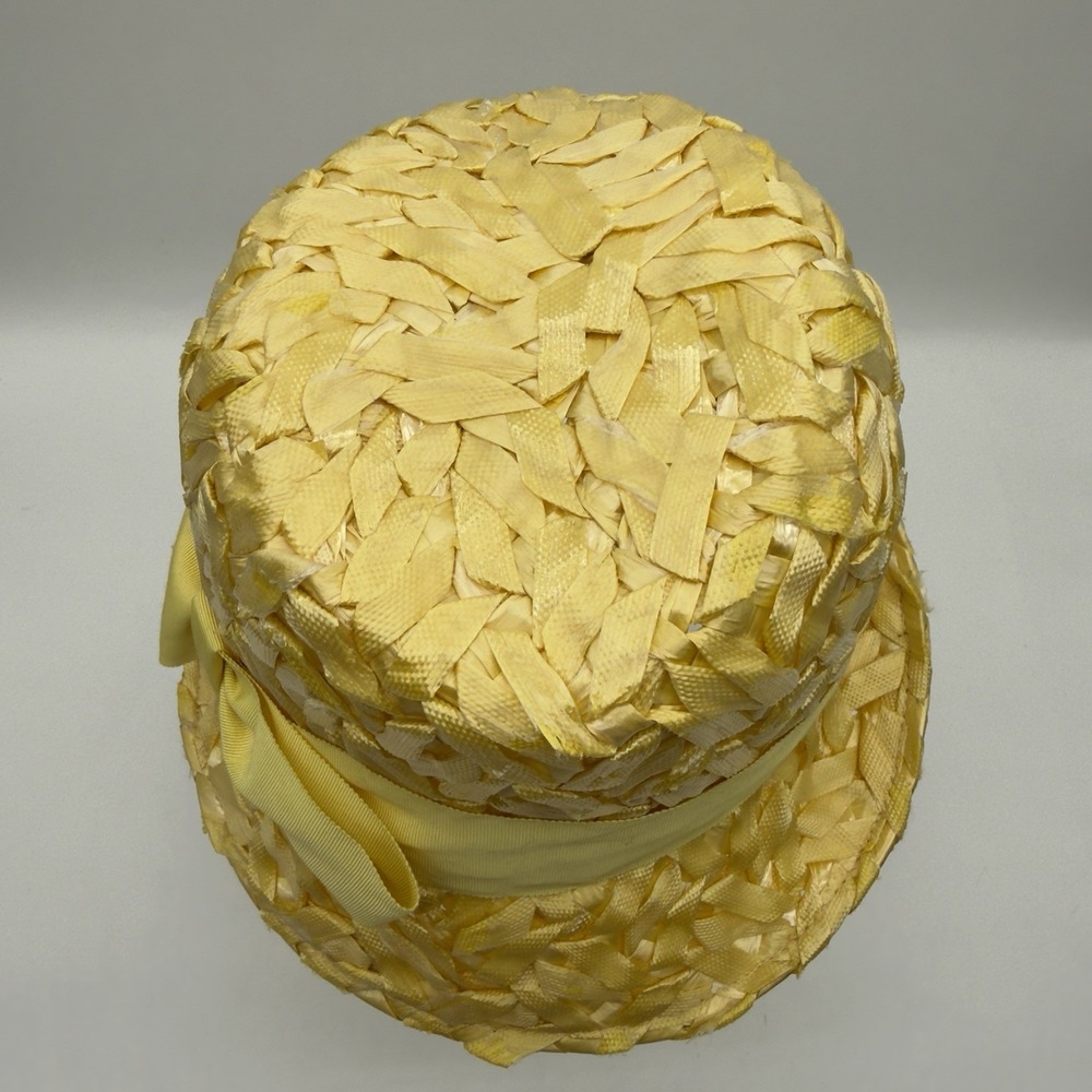 Vintage 1960s Ladies Union Made Straw Hat with Yellow Bow - Picture 5 of 8